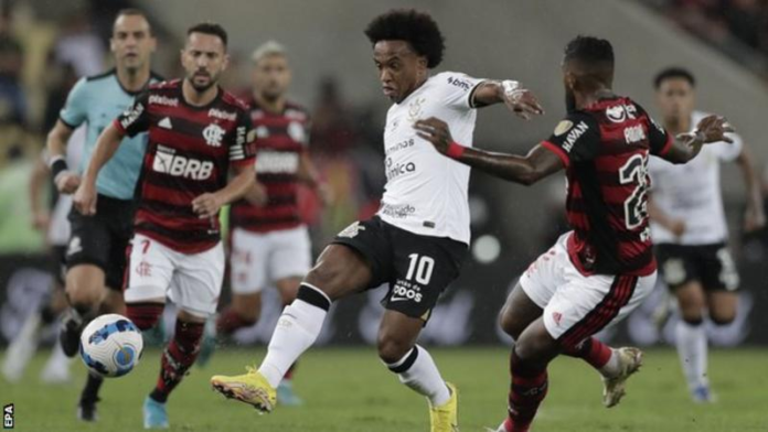 Willian played for Corinthians as they were knocked out of the Copa Libertadores quarter-finals by Flamengo