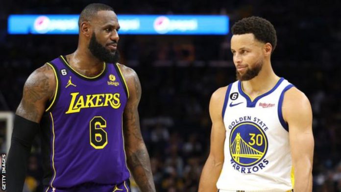 LeBron James (left) scored 31 points to move to within 1,294 of Kareem Abdul-Jabbar's all-time NBA record LeBron James (left) scored 31 points to move to within 1,294 of Kareem Abdul-Jabbar's all-time NBA record