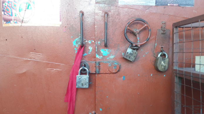 CLOSED-SHOP-WITH-A-RED-CLOTH-754x424