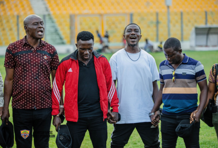 Hearts of Oak legends with players
