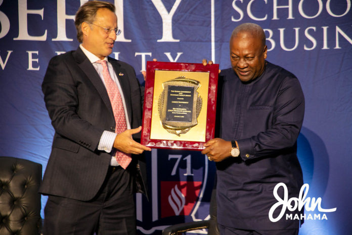 Mahama-Leadership-award