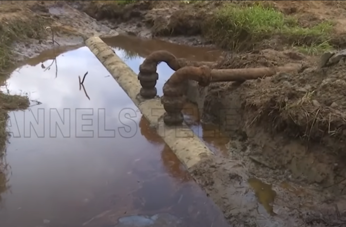How an illegal oil pipeline connecting directly to the high sea was recently discovered in Nigeria How an illegal oil pipeline connecting directly to the high sea was recently discovered in Nigeria