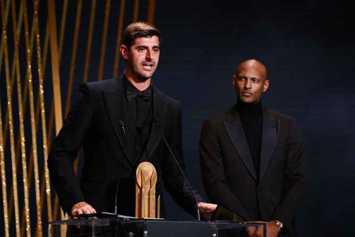 receives-yashin-trophy-best-goalkeeper-768832421