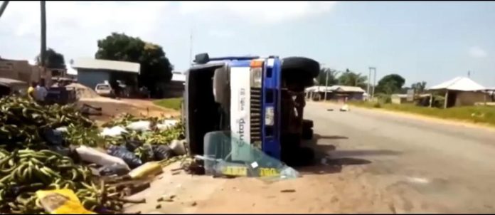 Trader dies, others injured in accident at Kintampo