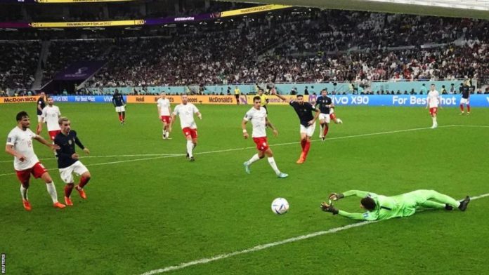 _127883688_oliviergiroudputsfranceaheadagainstpoland
