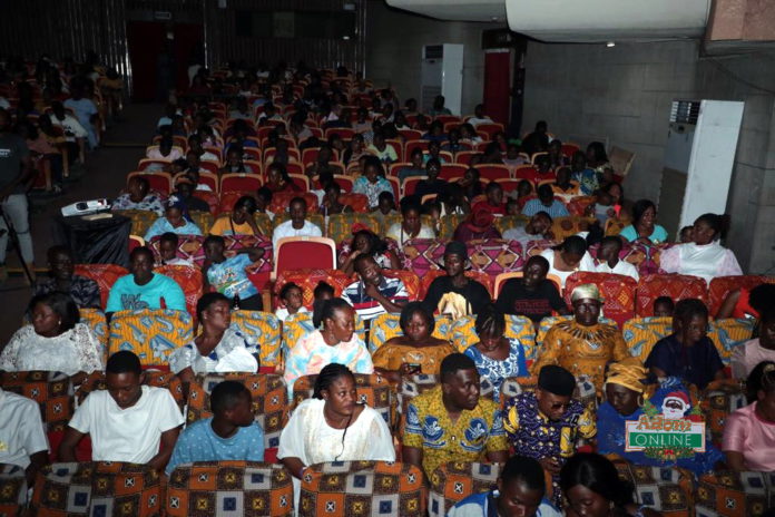 Adom-TV-Nine-Lessons-and-Carols-2022_33-8