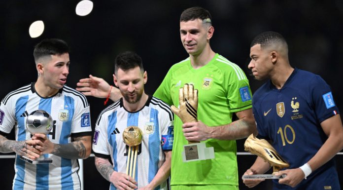 awards-221218g1050