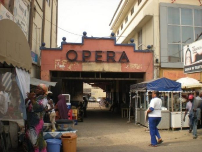 opera-square-565x424 (Copy)