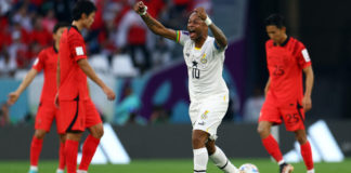 Andre Ayew celebrates