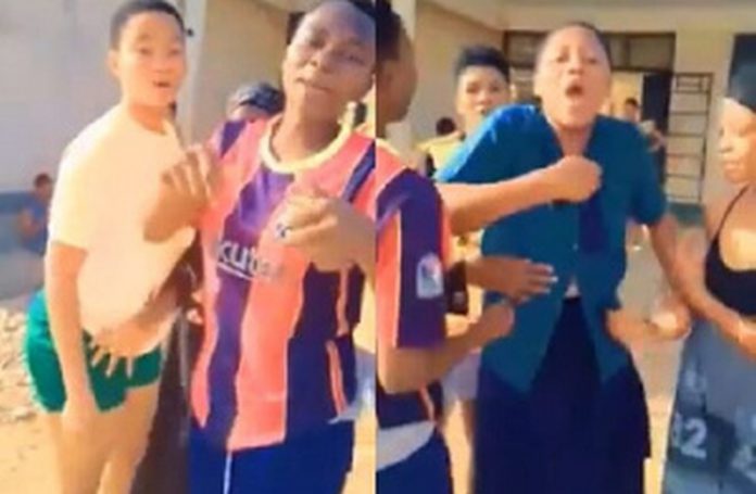 Chiana SHS students Chiana SHS students