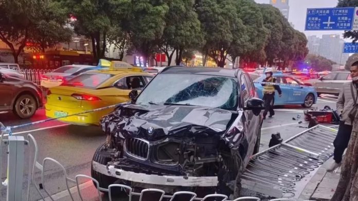 Pictures circulating online show the badly dented car
