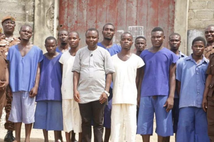Prisoners-with crime check founder 768x512 (Copy)