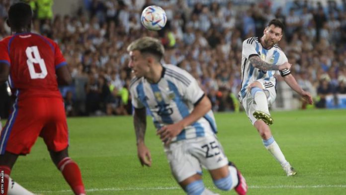 Messi scored his 800th goal with an 89th-minute free-kick for Argentina Messi scored his 800th goal with an 89th-minute free-kick for Argentina