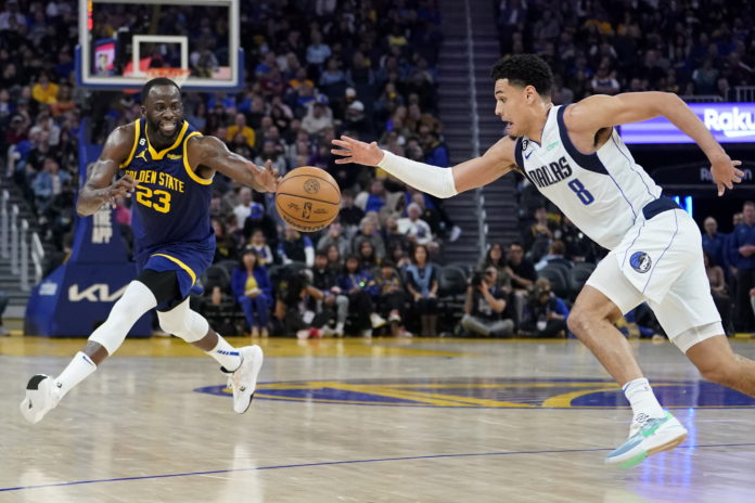 Dallas Mavericks at Golden State Warriors