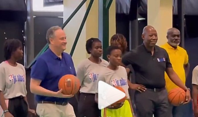 US Second Gentleman, Sports Minister display basketball skills