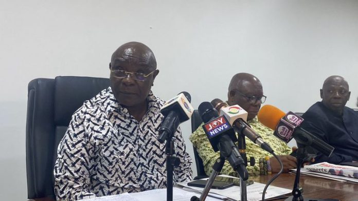 Former speaker of Parliament, Edward Doe Adjaho is chairman of the vetting committee, he announced the positions on the ballots to the media. Former speaker of Parliament, Edward Doe Adjaho is chairman of the vetting committee, he announced the positions on the ballots to the media.