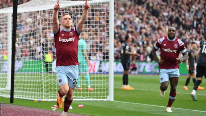 Jarrod Bowen's equaliser for West Ham came two minutes 20 seconds after Bukayo Saka's penalty miss for Arsenal Jarrod Bowen's equaliser for West Ham came two minutes 20 seconds after Bukayo Saka's penalty miss for Arsenal