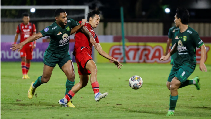 Arema and Persebaya played in an empty stadium in Jakarta, Indonesia this week. Willy Kurniawan/Reuters Arema and Persebaya played in an empty stadium in Jakarta, Indonesia this week. Willy Kurniawan/Reuters