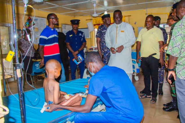 Upper-West-Regional-Minister-saves-life-of-4-year-old-boy-1-636x424