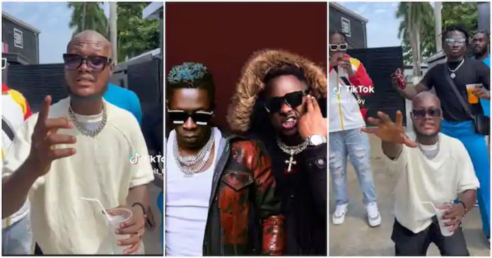 Celebrity Lookalikes (Left, Right), Shatta Wale and Medikal (Middle) Photo Source: swit_boy - Celebrity Lookalikes (Left, Right), Shatta Wale and Medikal (Middle) Photo Source: swit_boy -