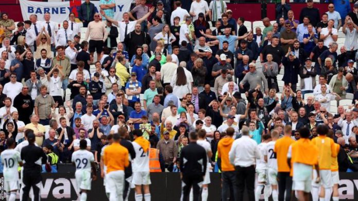 Leeds United fans were angry and looked resigned to relegation after the defeat Leeds United fans were angry and looked resigned to relegation after the defeat