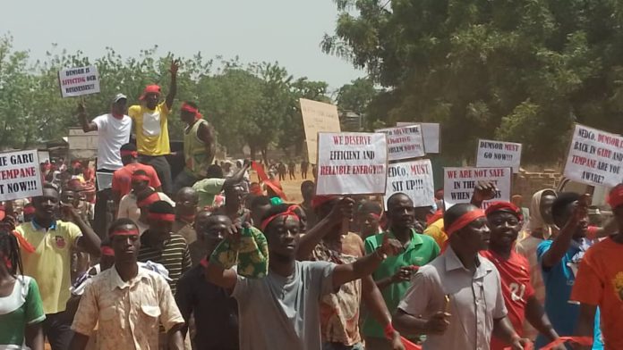 Concerned youth for Garu, Tempane demonstrate over 'dumsor'