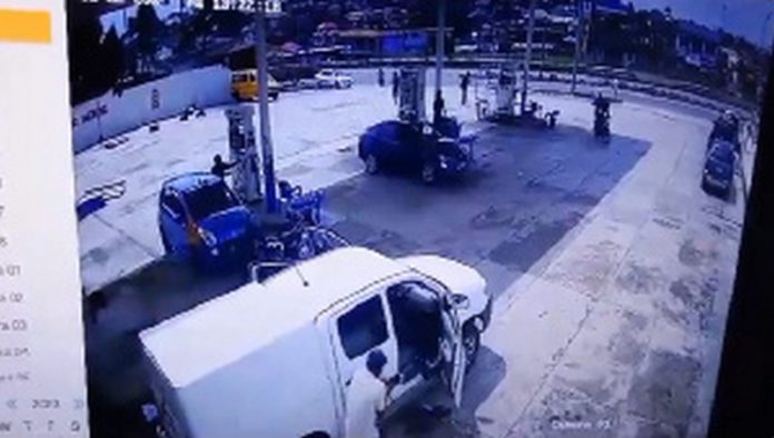 Bullion van robbery Armed robbers shoot and kill police officer in bullion van attack at Ablekuma