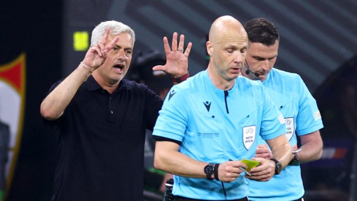 skysports-mourinho-taylor-referee_6174568