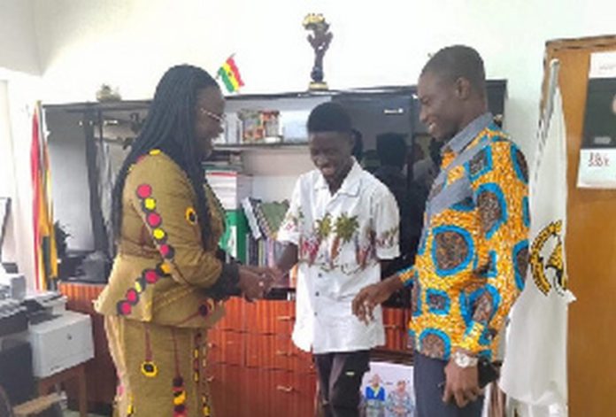 Darko Benjamin meets KNUST VC (left) with another official Darko Benjamin meets KNUST VC (left) with another official