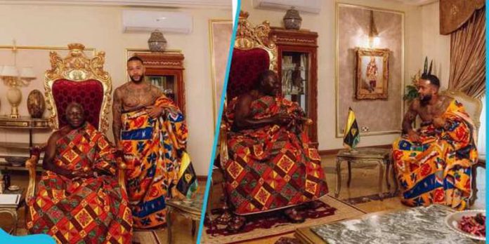 Memphis Depay has visited the Asantehene Otumfuo Osei Tutu II at the Manhyia Palace Photo source: @memphisdepay Memphis Depay has visited the Asantehene Otumfuo Osei Tutu II at the Manhyia Palace Photo source: @memphisdepay
