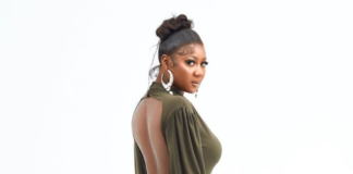 Salma Mumin shows off her enhanced body in this photo | credit: @salmamumin/Instagram