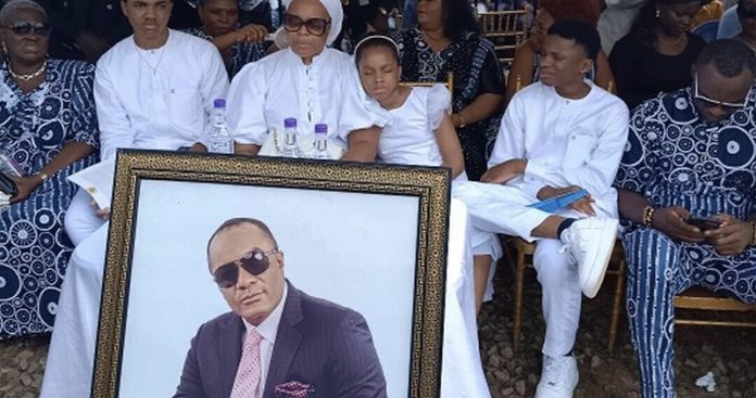 The wife and children of Saint Obi The wife and children of Saint Obi