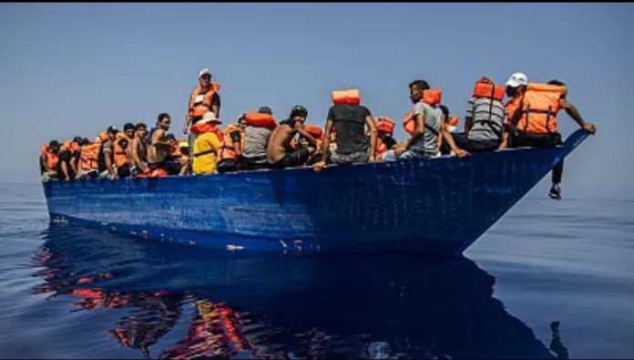 41 migrants die in shipwreck off Italy