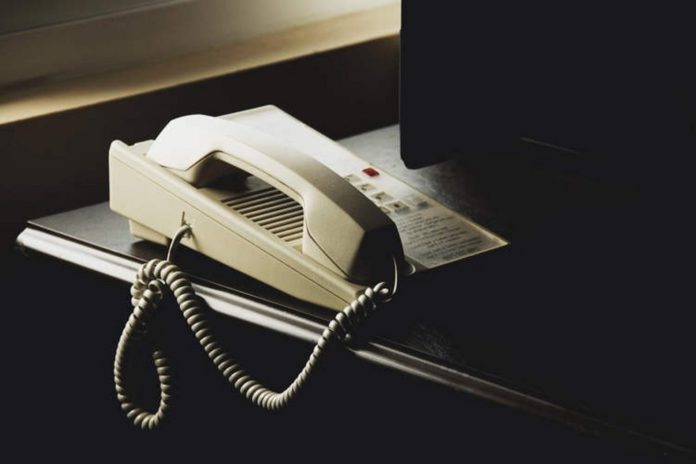 telephone_1575x1050