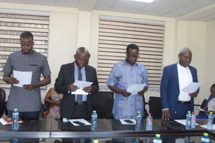 Group-picture-of-the-institutional-review-board