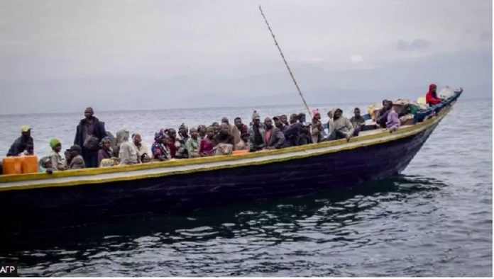 Boat accidents are frequent in DR Congo due to overloading and a lack of maintenance_1680x950