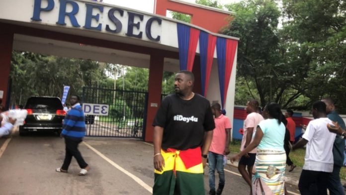 John Dumelo walking bare footed and backwards John Dumelo walking bare footed and backwards