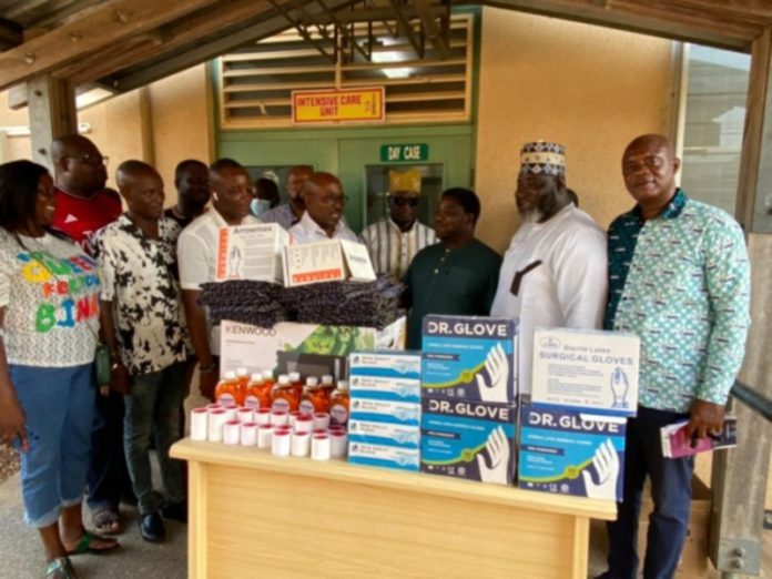 NPP-Volta-Regional-Chairman-marks-birthday-with-donation-to-Ho-Teaching-Hospital-565x424 (1)