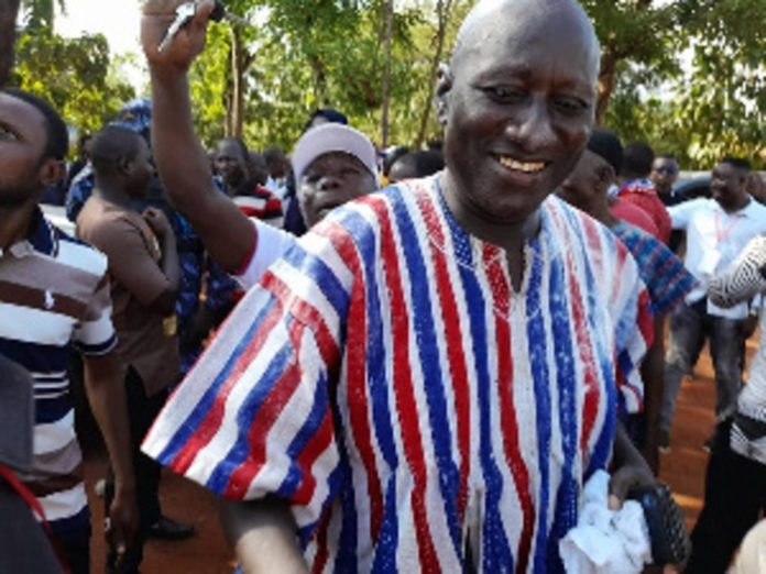 Col Damoah