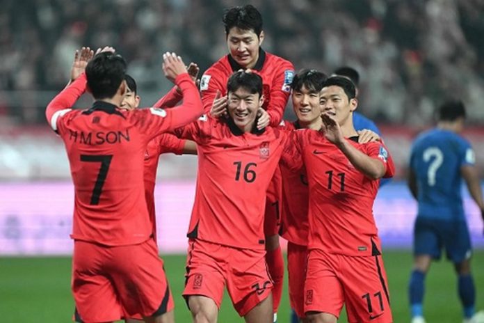 Korean striker suspended from national team for allegedly filming a sexual encounter with an ex-girlfriend