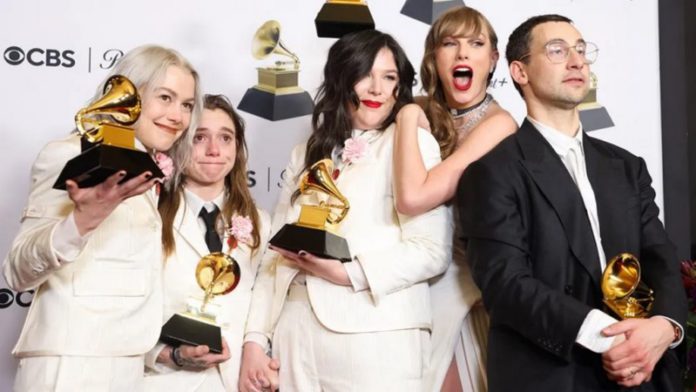 Red carpet and ceremony at Grammy Awards Red carpet and ceremony at Grammy Awards