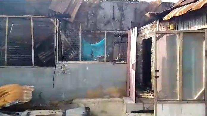 Fire guts 8-bedroom house at Obuasi Anyimadukrom