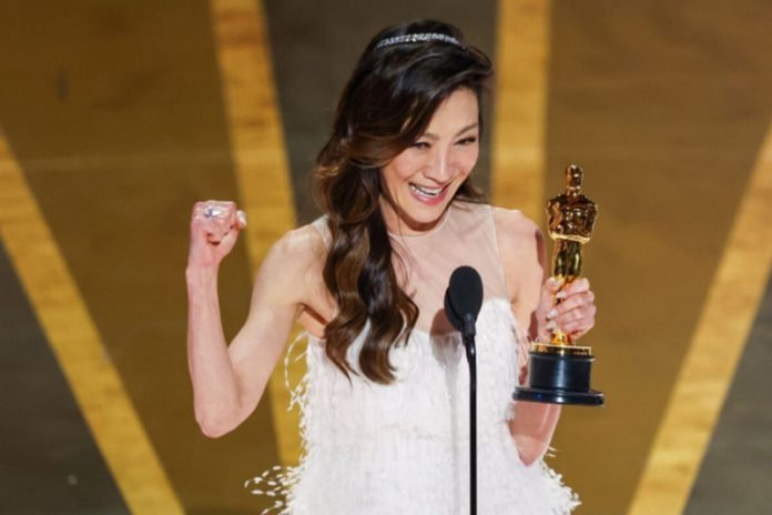 Michelle Yeoh accepts the award for Actress in a Leading Role at the 95th Academy Awards in the Dolby Theatre.(Myung J. Chun/Los Angeles Times) Michelle Yeoh accepts the award for Actress in a Leading Role at the 95th Academy Awards in the Dolby Theatre.(Myung J. Chun/Los Angeles Times)