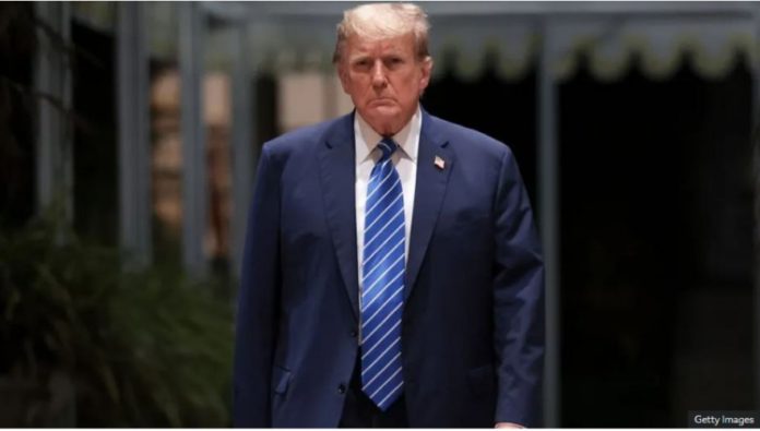 Mr Trump's lawyers say they have approached dozens of bond companies but cannot secure one.
