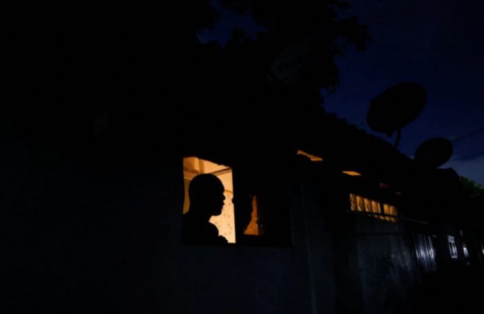 Power-Outage-Dumsor-Lights-Out-1-654x424-1 (Copy) dumsor