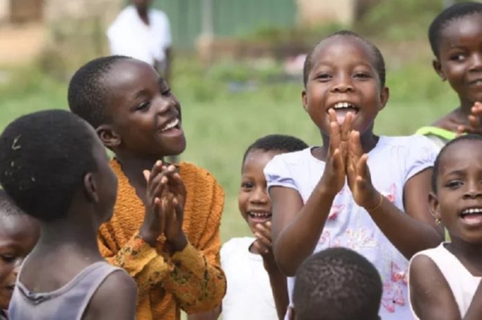 happy_kids_lead_top-639x424 (Copy)