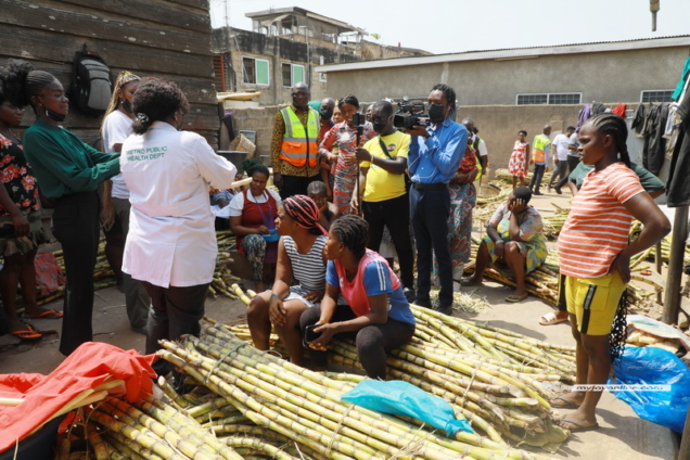 operators Director of Accra Metropolitan Assembly Public Health, Florence Kuukyi educates the people