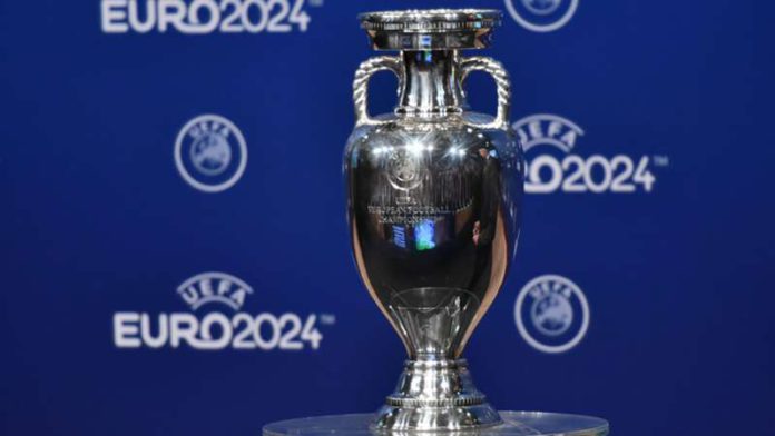uefa-euro-trophy_i2kq9pmg82wz1t66n0qr8yxak