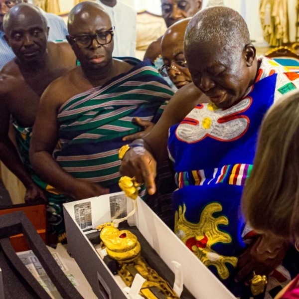 Otumfuo Osei Tutu II, Asantehene inspects the royal Ashanti treasures delivered to Manhyia Palace by the British Museum and the Victoria and Albert Museum (1)