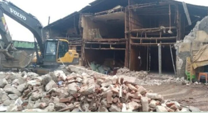 Seven killed in sleep after building collapses Ethiopia